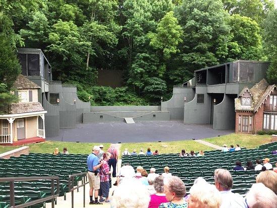 State Leasing Amphitheater at My Old Kentucky Home State Park to Nelson County