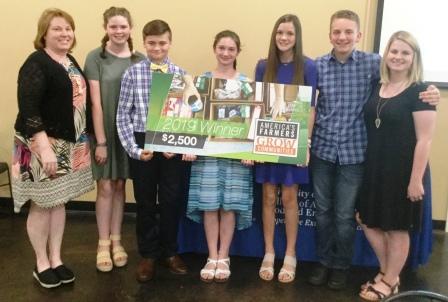 Young Historians Project - 7th graders share research for prizes