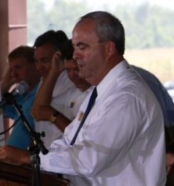 Paul tells Hannity he worried about beer throwers at Fancy Farm