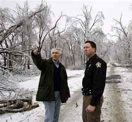 Gov. Beshear Provides Grants to McCracken County Officials