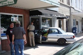 Getting a quick cut in Clinton