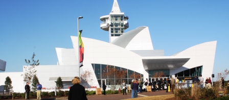 Kentucky Losing 21st Century Tourism Battle to Tennessee