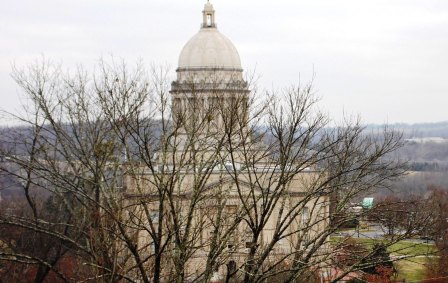 Teachers gather in Frankfort - again
