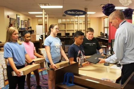 Graves Central Elementary 6th graders receive Chromebooks