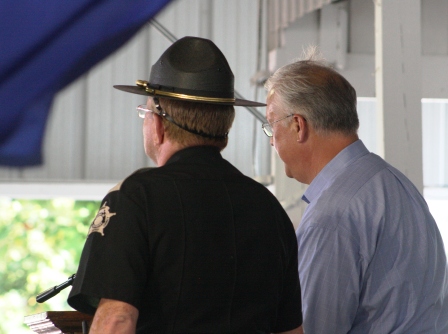 Candidate David Williams and KSP - Dem heckler with a megaphone gets police attention