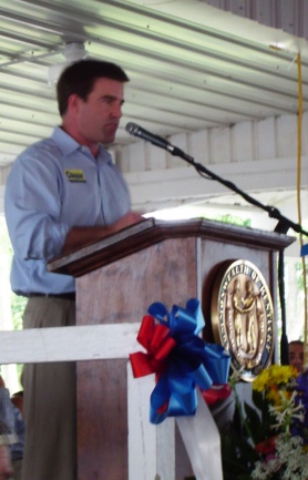 Razor thin margin gives Conway lead in Bluegrasspoll